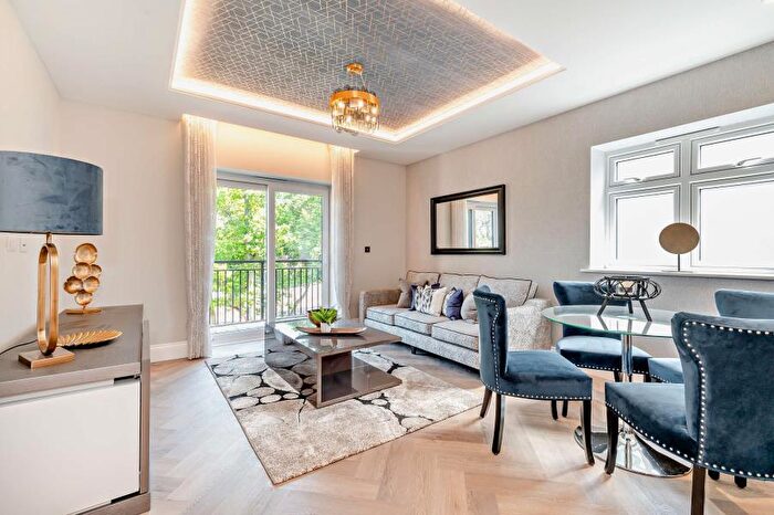 2 Bedroom Apartment To Rent In Eastbury Avenue, Northwood, HA6