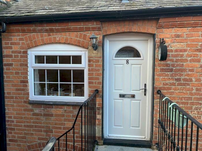 2 Bedroom Apartment To Rent In Hampton Court, St. Marys Road, Market Harborough, LE16