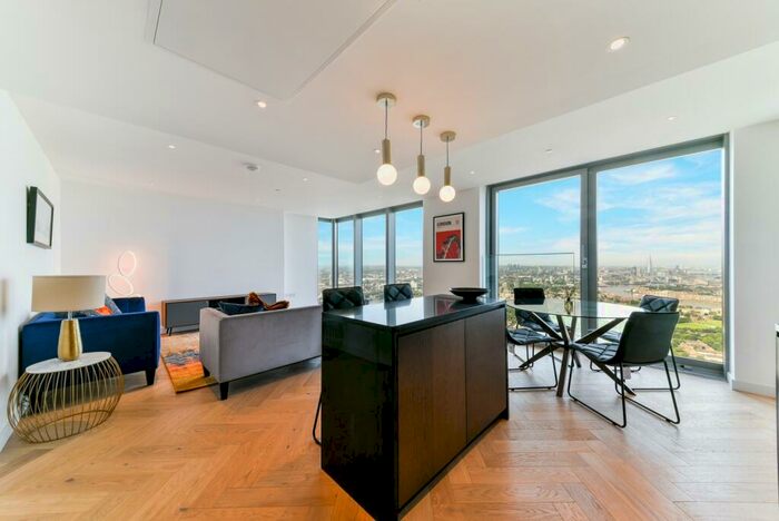 2 Bedroom Flat To Rent In Marsh Wall, Canary Wharf, London, E14