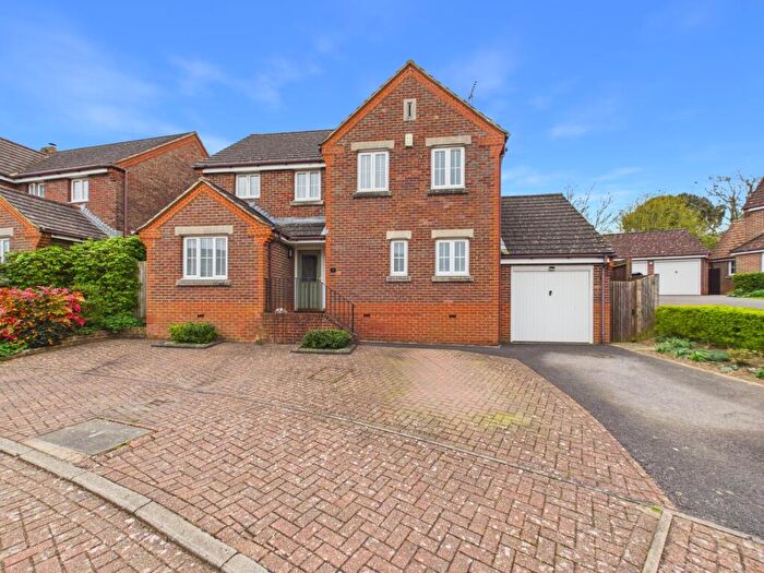 4 Bedroom House For Sale In Windsor Close, Haywards Heath, RH16