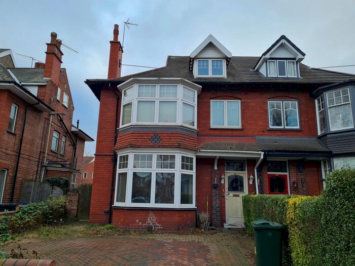 5 Bedroom Property To Rent In Windsor Road, Doncaster DN2
