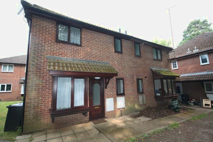 1 Bedroom Semi-Detached House To Rent In Langtons Meadow, Farnham Common, Slough SL2