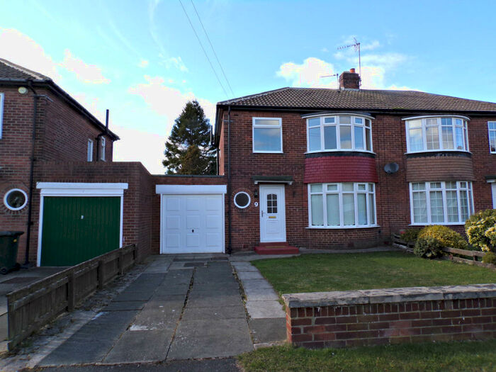 3 Bedroom House To Rent In Clinton Place, Brunton Park, NE3