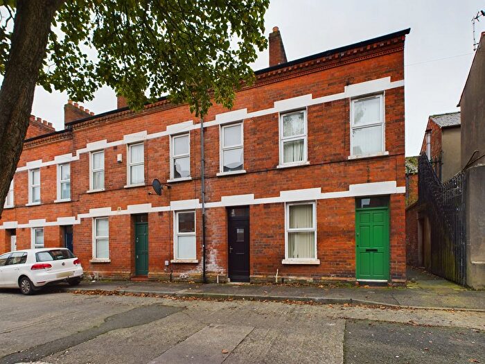 3 Bedroom Terraced House To Rent In Curzon Street, Belfast, BT7