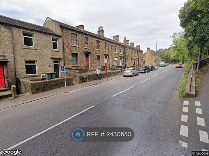 2 Bedroom Terraced House To Rent In Dodds Royd, Huddersfield, HD4