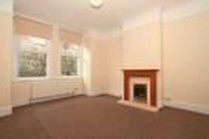 2 Bedroom Maisonette To Rent In Quinton Street, London, SW18