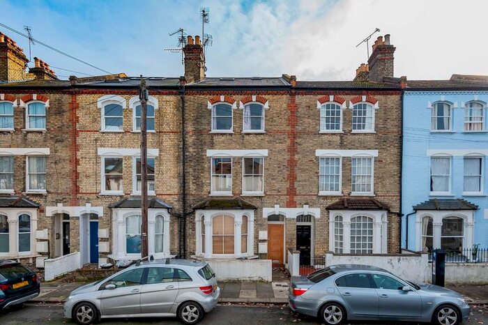 4 Bedroom Flat To Rent In Delaford Street, London, SW6