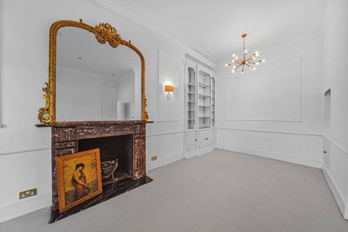 1 Bedroom Flat To Rent In Queen's Gate, London, SW7