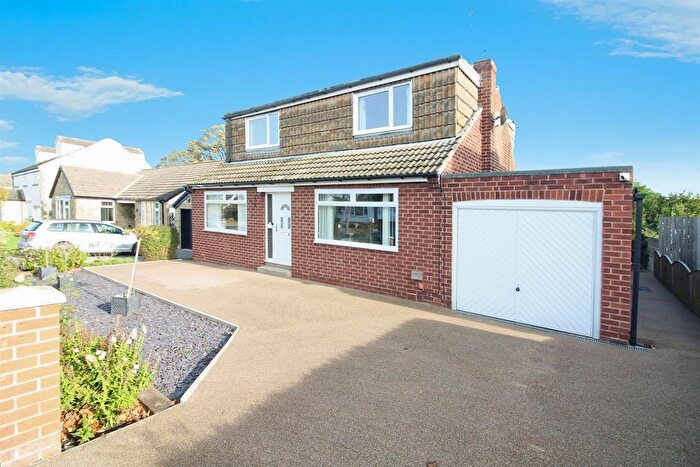 4 Bedroom Detached House For Sale In The Avenue, South Milford, Leeds, LS25