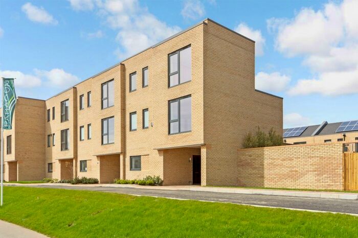 3 Bedroom End Of Terrace House To Rent In Southwell Drive, Trumpington, Cambridge, CB2