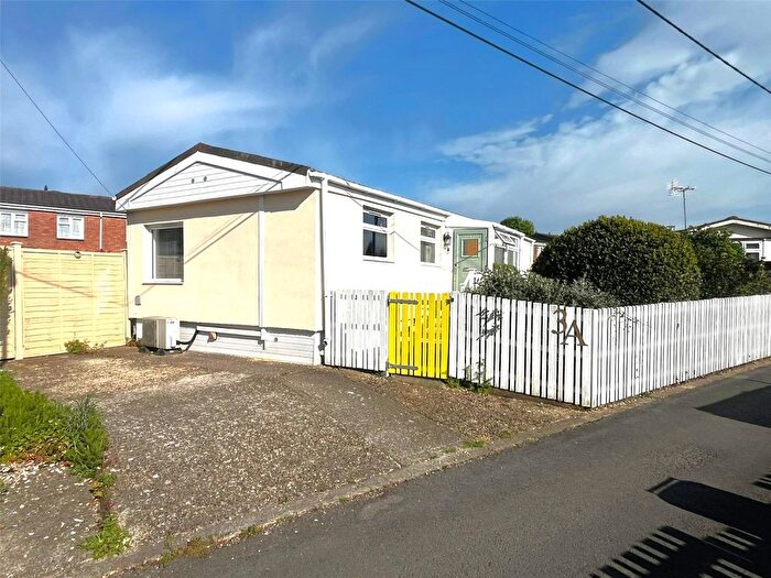 2 Bedroom Bungalow For Sale In Attwood Close, Basingstoke, Hampshire, RG21
