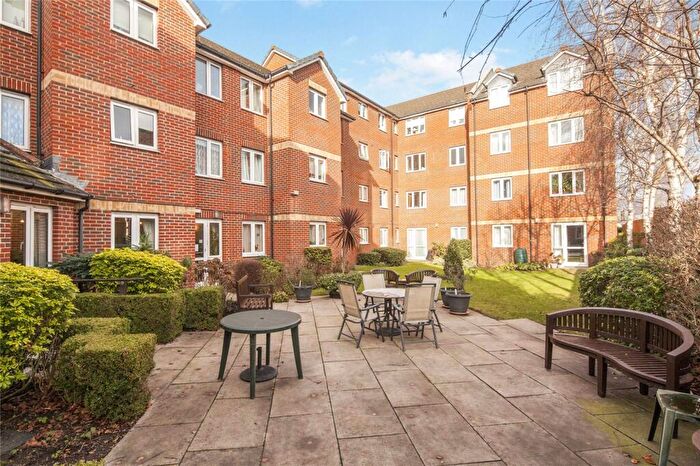 2 Bedroom Apartment For Sale In Stannard Court, Catford, SE6