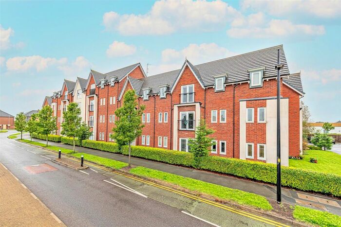 2 Bedroom Flat To Rent In Orleans Court, Louisiana Drive, Chapelford Village, WA5