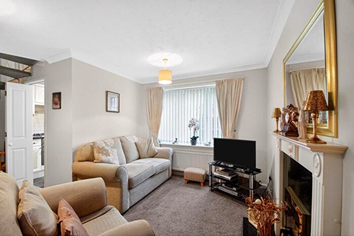 1 Bedroom Semi Detached House For Sale In Tennyson Avenue, Harrogate, HG1