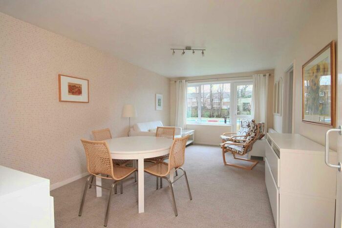 1 Bedroom Flat To Rent In Durham Road, Bromley, BR2
