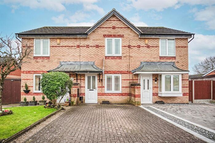 2 Bedroom Town House To Rent In Orkney Close, Stenson Fields, Derby, DE24