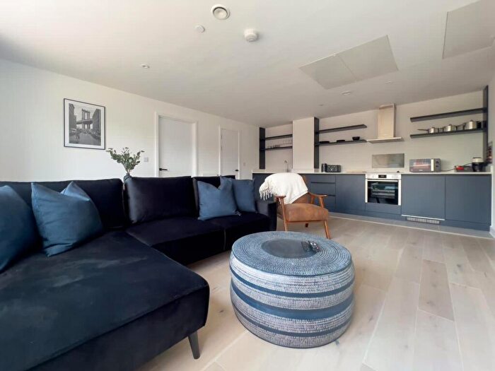 2 Bedroom Apartment To Rent In Sky Gardens, Spinners Way, Manchester, M15