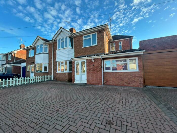 4 Bedroom House To Rent In Helmsdale Road, Leamington Spa, CV32