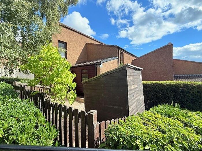 3 Bedroom End Of Terrace House For Sale In Frances Path, Glenrothes, KY7
