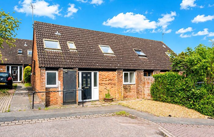 3 Bedroom Semi-Detached House For Sale In Arncliffe Drive, Heelands, Milton Keynes, MK13