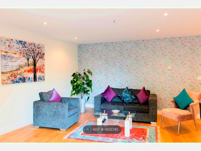 2 Bedroom Flat To Rent In Regents Terrace, Cambridge, CB2