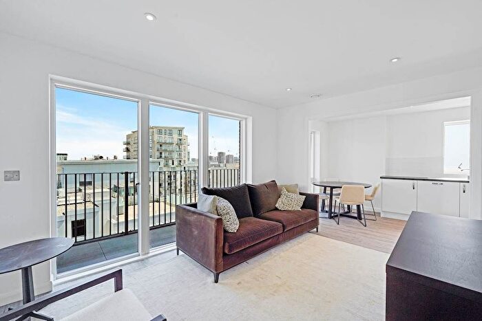 2 Bedroom Flat For Sale In Violet Road, London, E3
