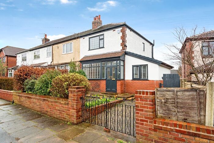 3 Bedroom End Of Terrace House For Sale In Fairhaven Avenue, Westhoughton, Bolton, Greater Manchester, BL5