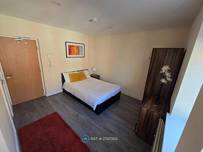 Studio To Rent In Percy St, Stoke-On-Trent, ST1