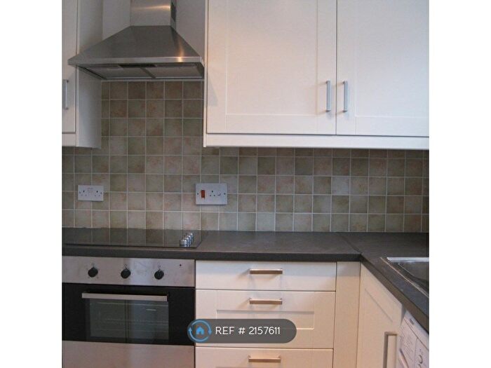 1 Bedroom Flat To Rent In Gillings Court, Barnet, EN5