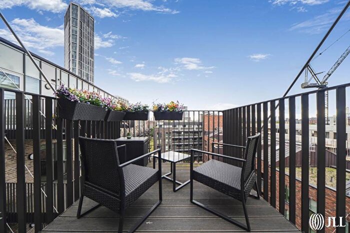 2 Bedroom Apartment To Rent In Southmere Building, London, E15