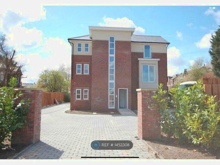 2 Bedroom Flat To Rent In Liverpool Road, Southport, PR8