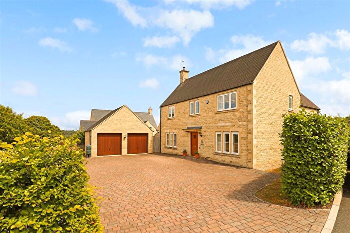 5 Bedroom Detached House For Sale In Bownham Mead, Rodborough Common, Stroud, GL5
