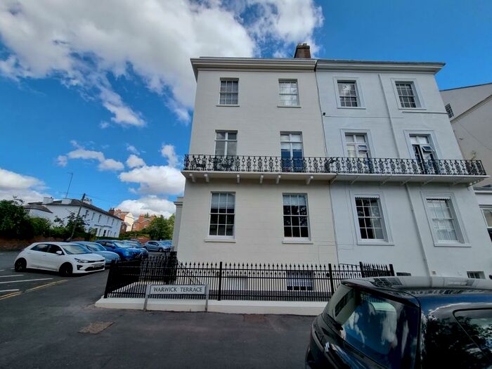 Studio To Rent In Flat, Beauchamp Hill, Leamington Spa, CV32