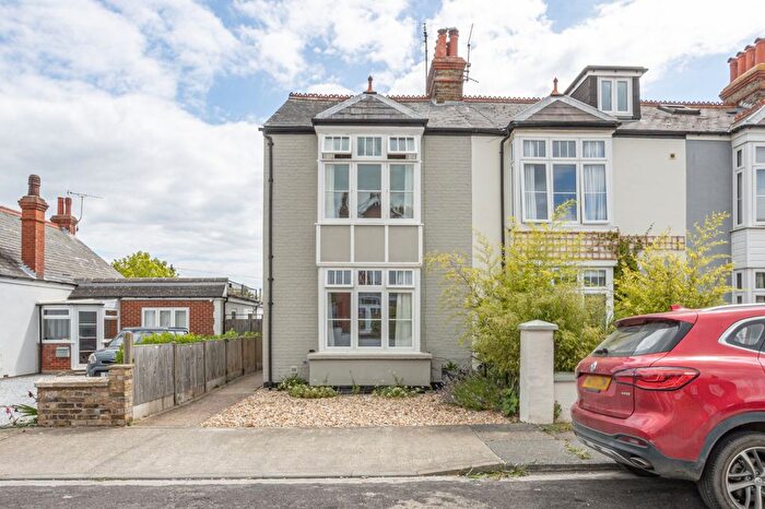 3 Bedroom End Of Terrace House For Sale In Wynn Road, Whitstable, CT5