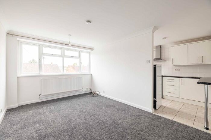 2 Bedroom Flat To Rent In Longmead, , Windsor, SL4