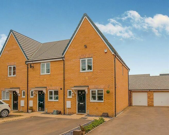 2 Bedroom End Of Terrace House For Sale In Moresby Way, Peterborough, PE7