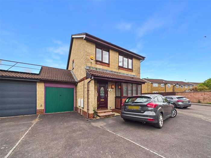 3 Bedroom Link Detached House For Sale In Highgrove Way, Churchdown, Gloucester, GL3