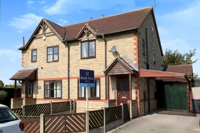 3 Bedroom Semi-Detached House To Rent In Whitfield Gardens, Woodsetts, Worksop, South Yorkshire, S81