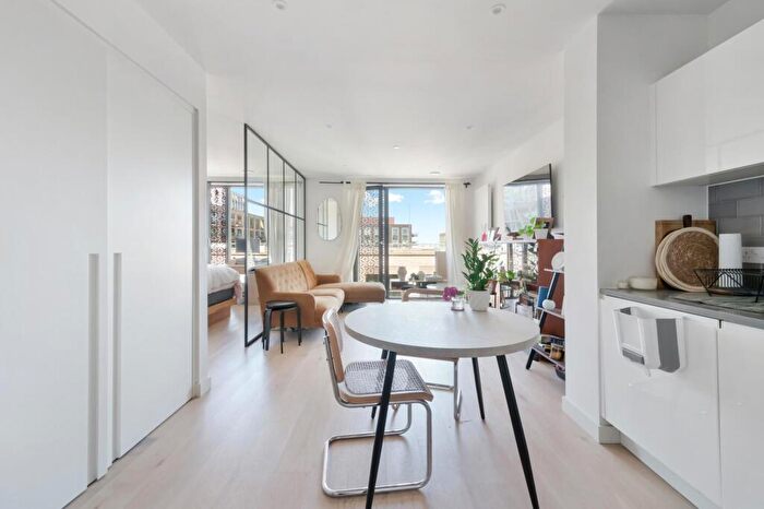 Apartment For Sale In John Cabot House, Royal Wharf, E16