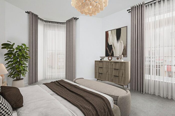 2 Bedroom Flat For Sale In Pelham Road, Seaford, BN25