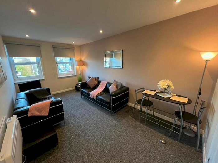 1 Bedroom Flat To Rent In Nelson Court, Top Floor, AB24