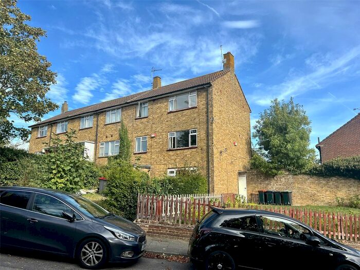 6 Bedroom End Of Terrace House To Rent In Kent Avenue, Canterbury, Kent, CT1