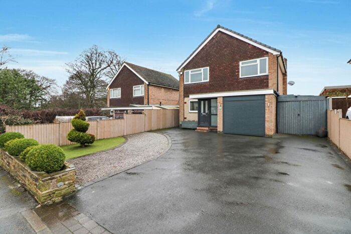 4 Bedroom Detached House For Sale In Cliffe Lane, Gomersal, Cleckheaton, West Yorkshire, BD19