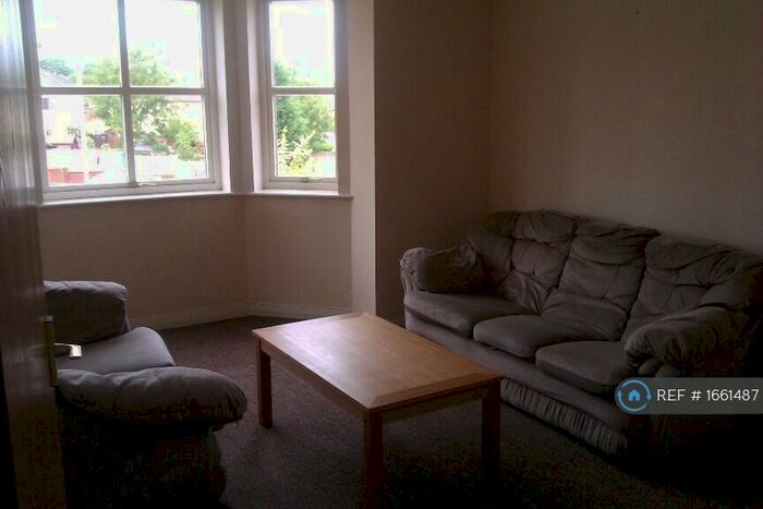 2 Bedroom Flat To Rent In Craigie, Perth, PH2