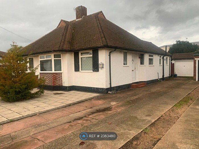 3 Bedroom Bungalow To Rent In Woodlawn Crescent, Twickenham, TW2