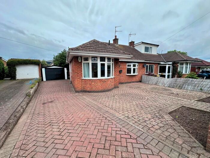 2 Bedroom Bungalow To Rent In Brickley Crescent, East Leake, LE12