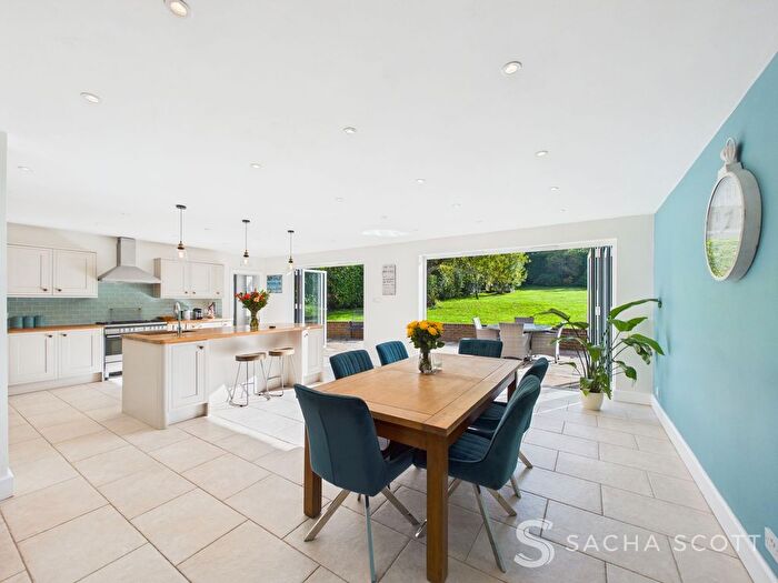 4 Bedroom Detached House For Sale In Beacon Way, Banstead, SM7