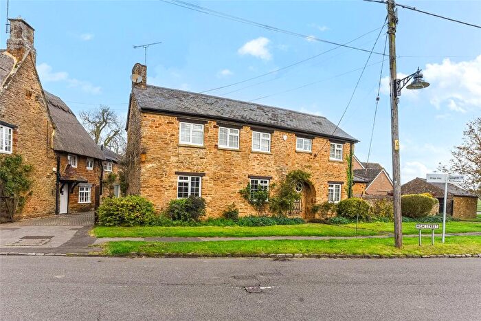 3 Bedroom Detached House For Sale In High Street, Milton Malsor, Northamptonshire, NN7