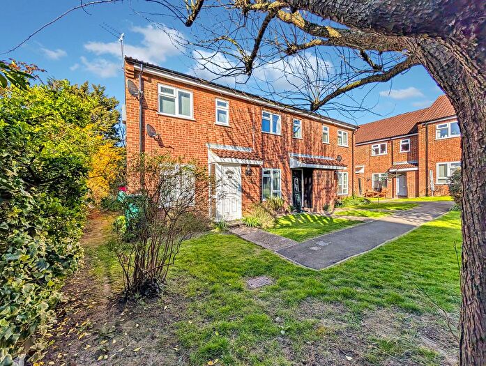 1 Bedroom Maisonette To Rent In Taylors Close, Sidcup, DA14