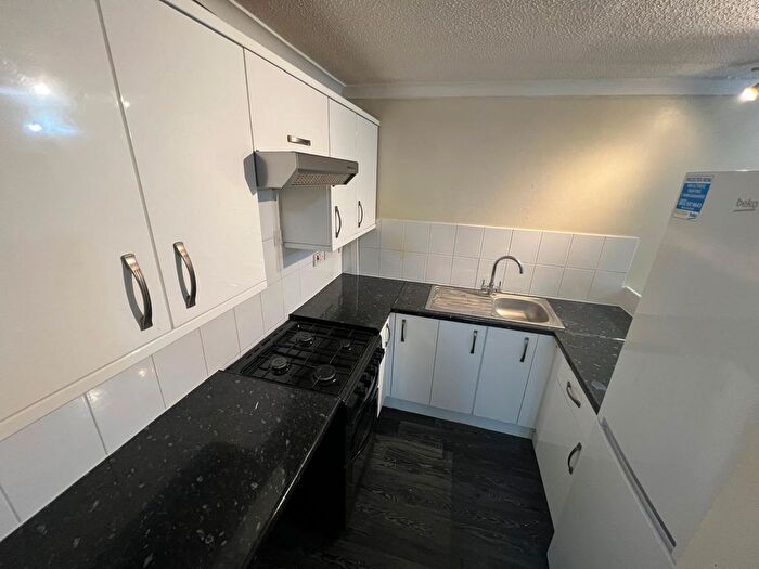 1 Bedroom Maisonette To Rent In Clivesdale Drive, UB3